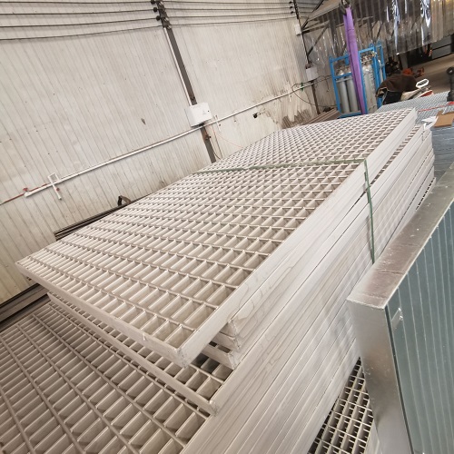 二手鋼格板能買嗎？3分鐘教你避坑！