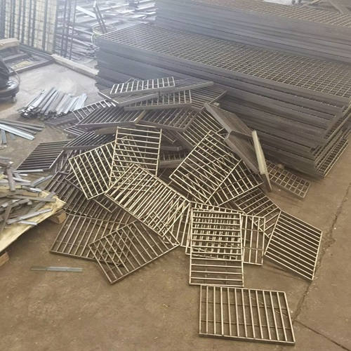 初次接觸鋼格柵別踩坑這些要點(diǎn)要記牢